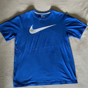 Nike T-shirt